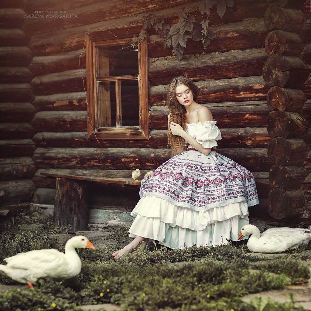 Women in Slavic costumes in Putian