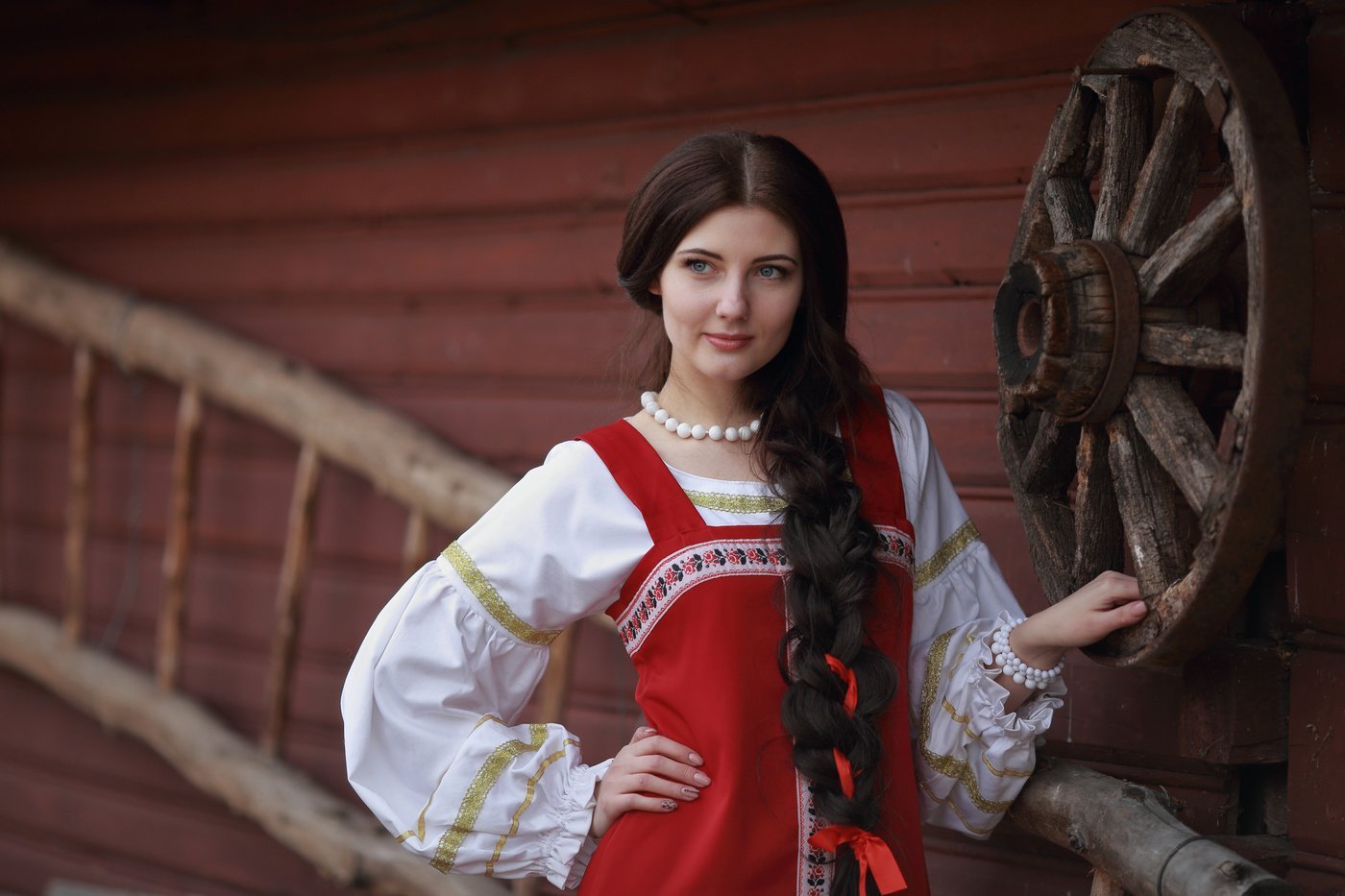 Girls in Slavic costumes in Putian