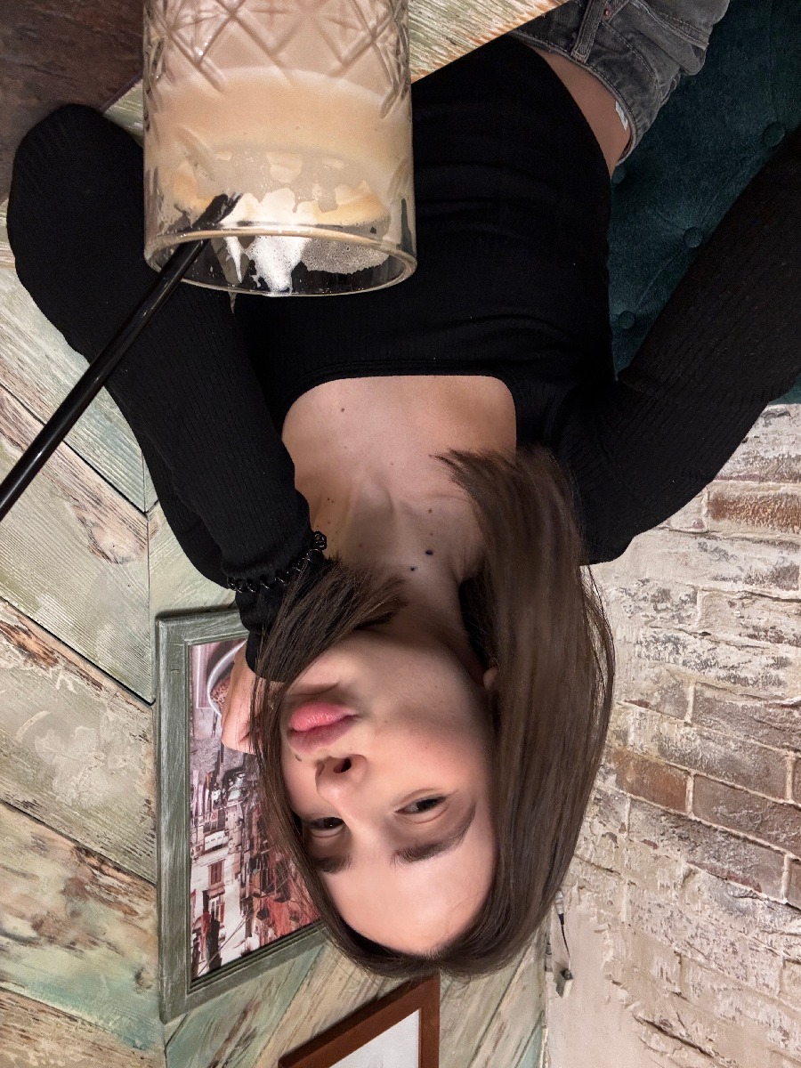 Fresh photos, fresh mood — Tina online in Putian